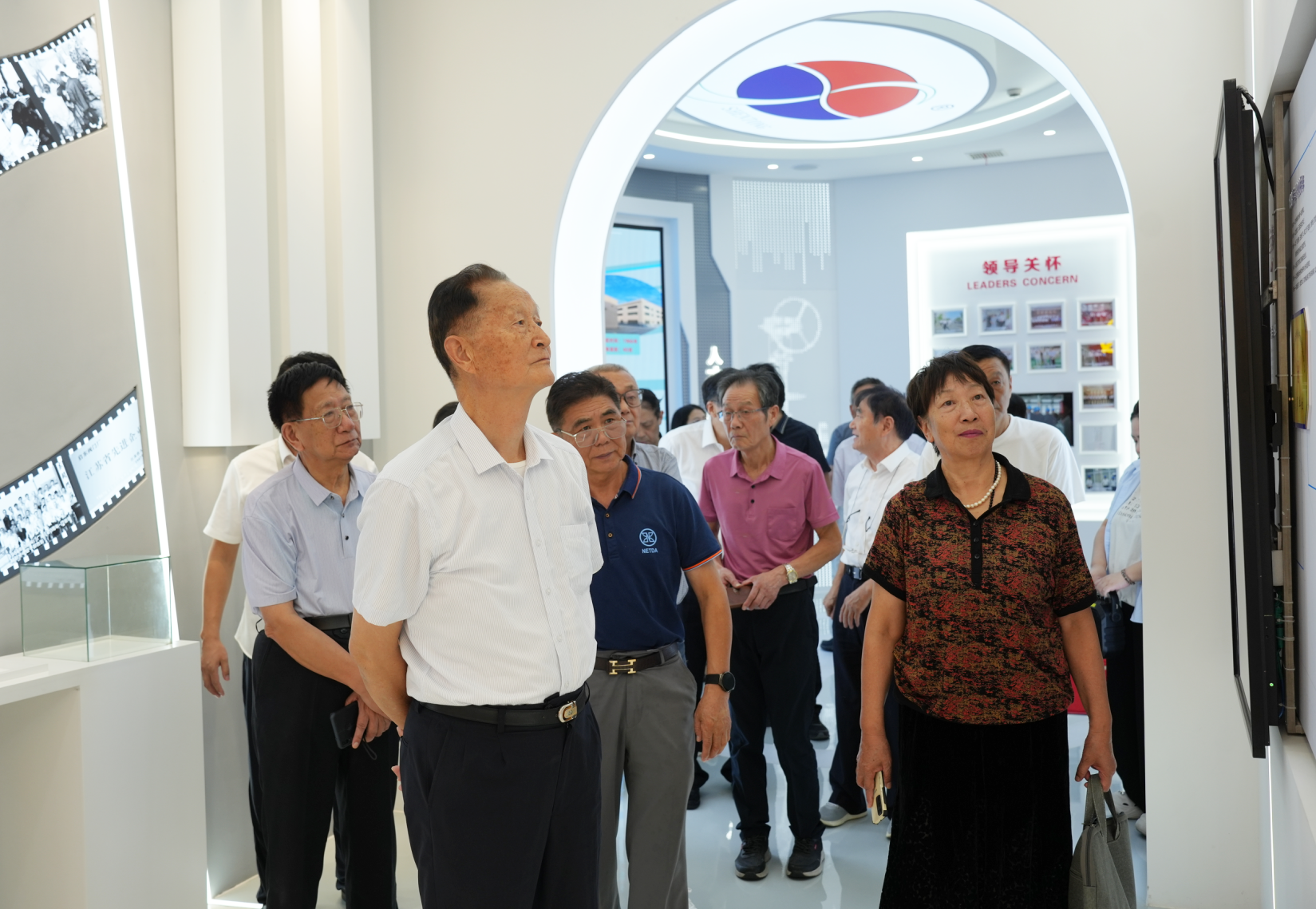 南通市、南通开发区、海门区、启东市关工委领导莅临公司考察调研