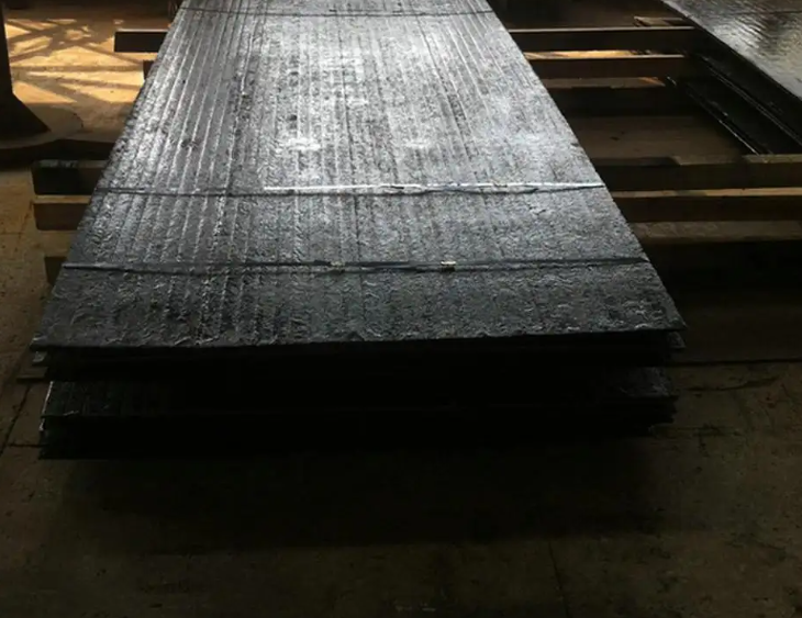 耐磨復(fù)合板整板制作流程