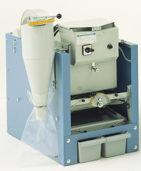Miscellaneous cleaning machine (second floor)