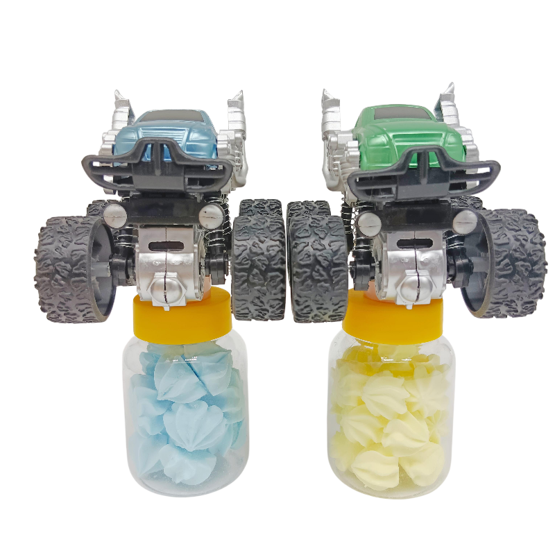 Traction drive car with meringue, stunt car with candy