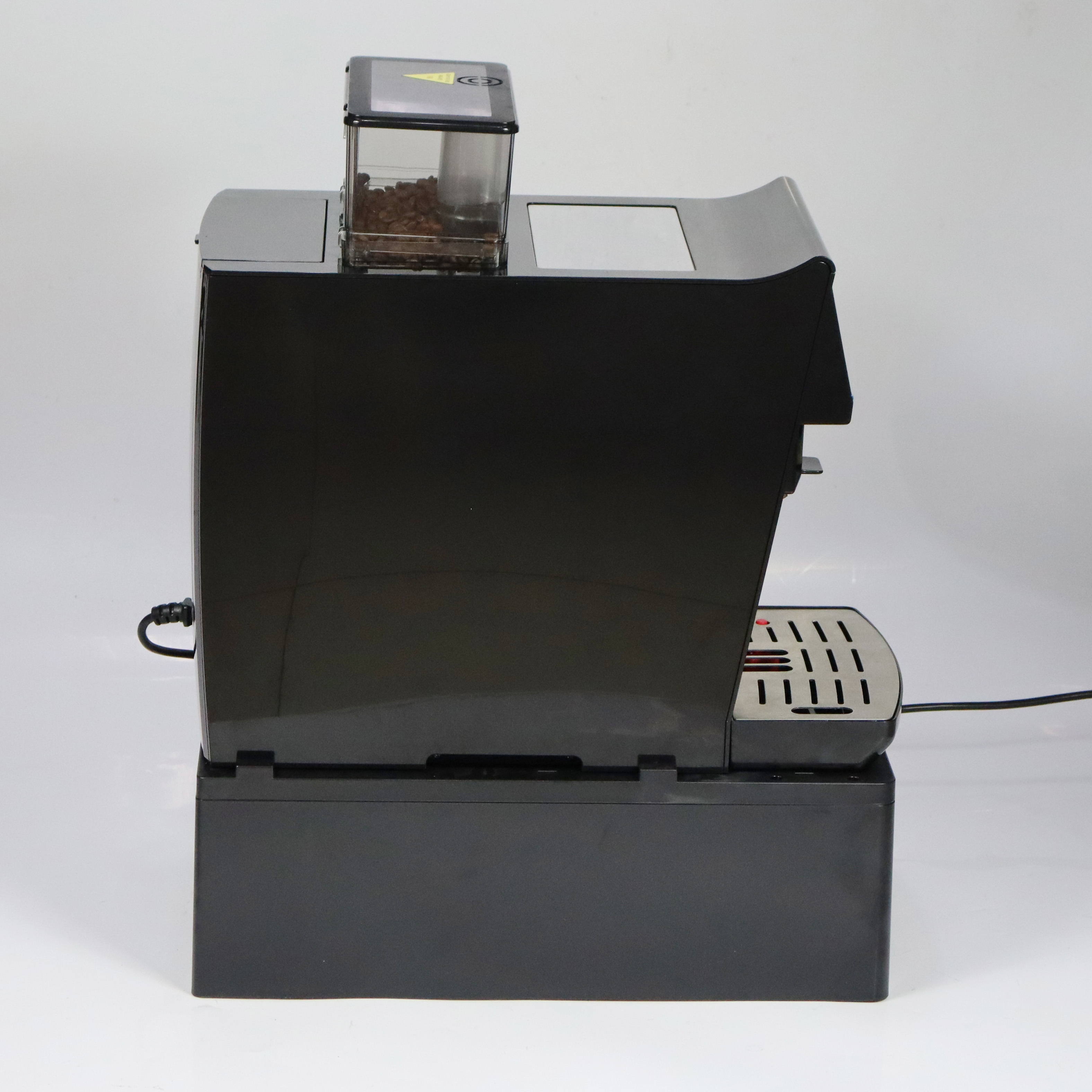 BEAN-TO-CUP AUTOMATIC COFFEE MACHINE