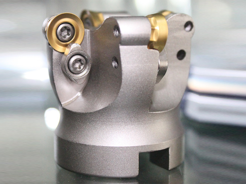 Face milling cutter