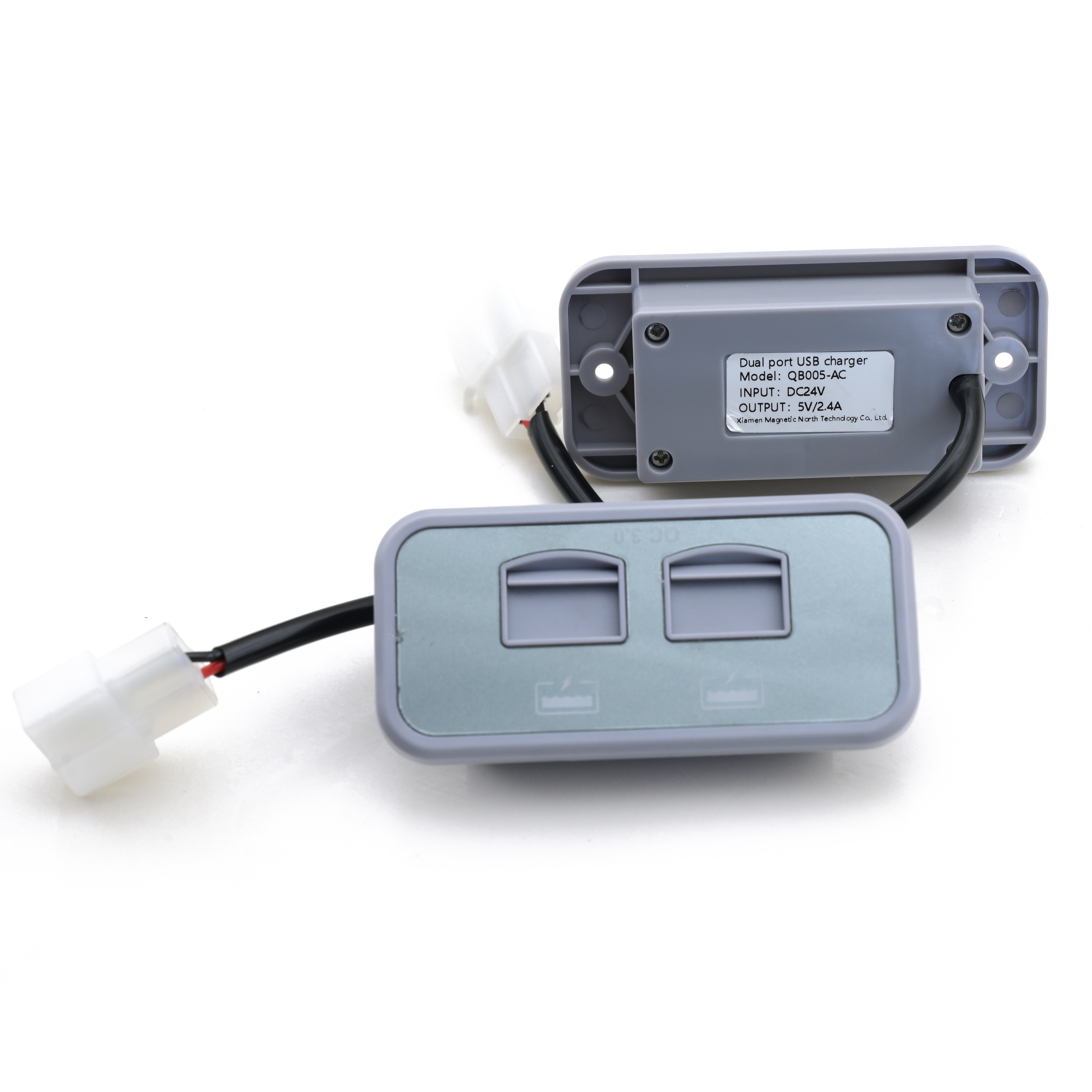 Dual port USB charger QB005
