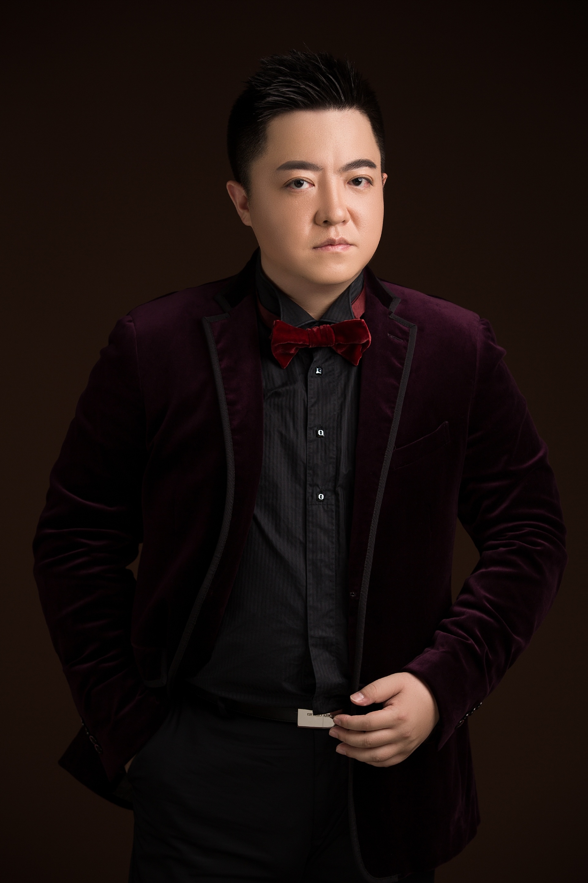中央歌剧院男高音歌唱家——李想