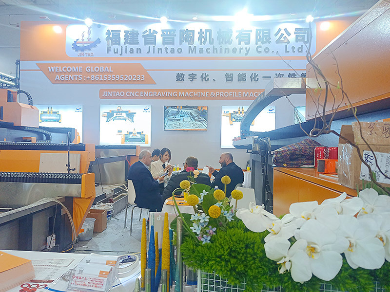 我们参加了许多展览，在客户中非常受欢迎