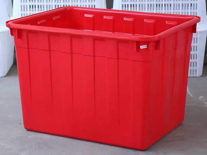 Plastic water tank