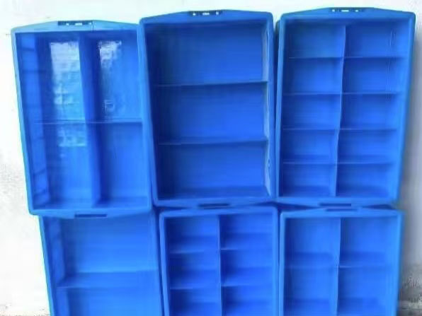 Compartment parts box