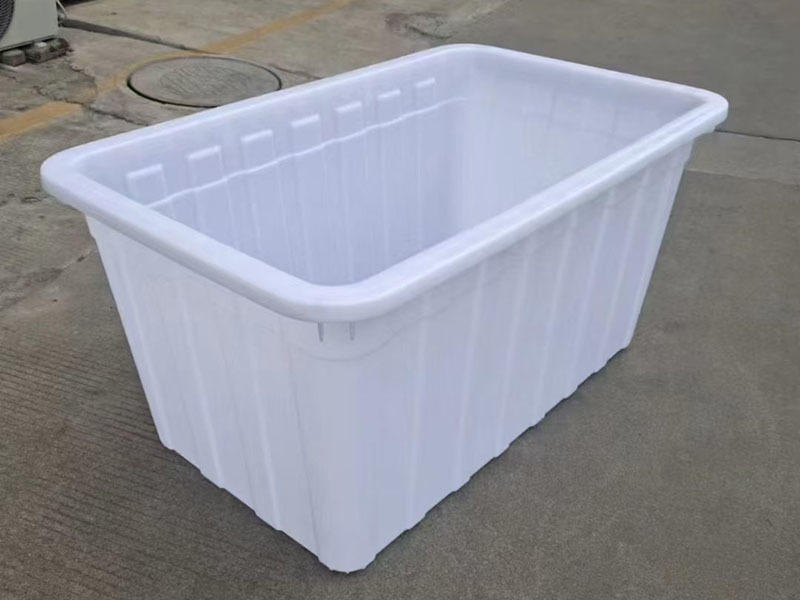 Plastic water tank