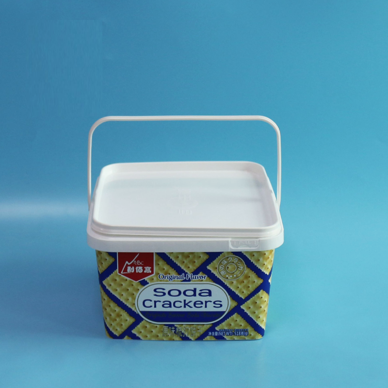 IML packaging containers