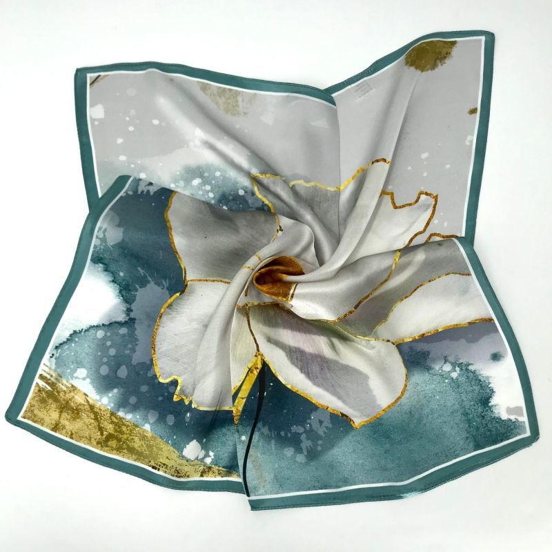 Autumn printed silk scarves, square scarves, high-end mulberry silk short scarves, versatile decoration for women, office commuting OL scarves