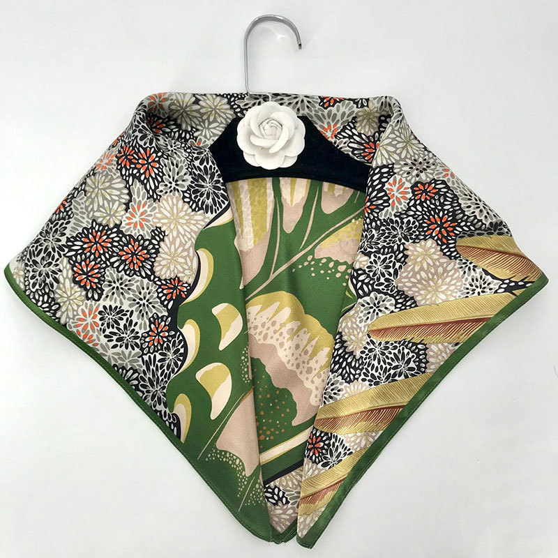 Silk scarves, minimalist printed scarves, fashionable ethnic style small square scarves, versatile hair binding, warm scarf, shawl for women