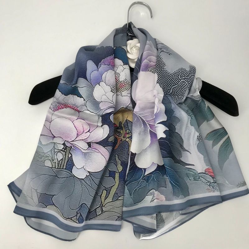 Chinese style silk scarves, Hangzhou mulberry silk high-end printed versatile square scarves, autumn and winter warm scarves, decorative ladies