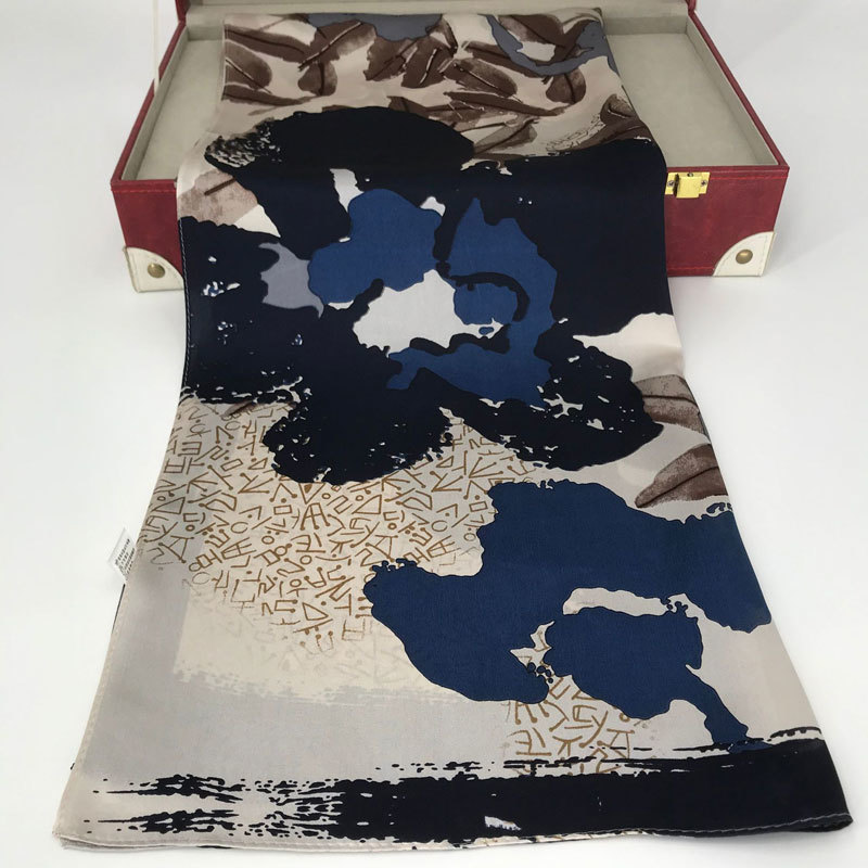 雙面印花真絲圍巾，桑蠶絲秋冬保暖圍巾，女士百搭，時(shí)尚中長(zhǎng)款外衣披肩