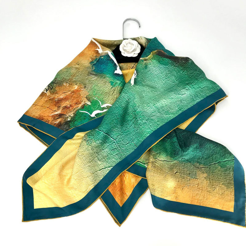 Printed silk scarf, fashionable and versatile. Mulberry silk medium length scarf for autumn and winter warmth. Chinese style outerwear shawl for women