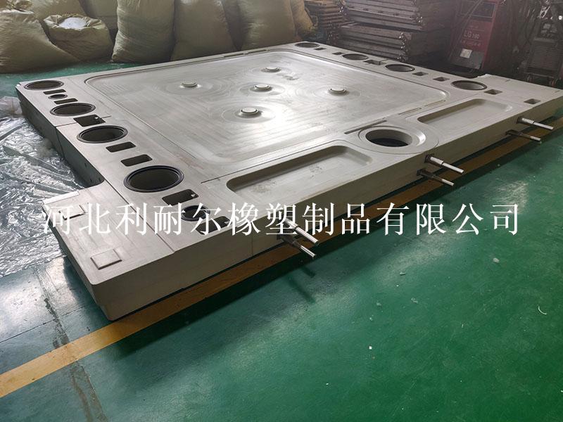 Understanding the Role and Benefits of 400 Filter Plates in Industrial Applications