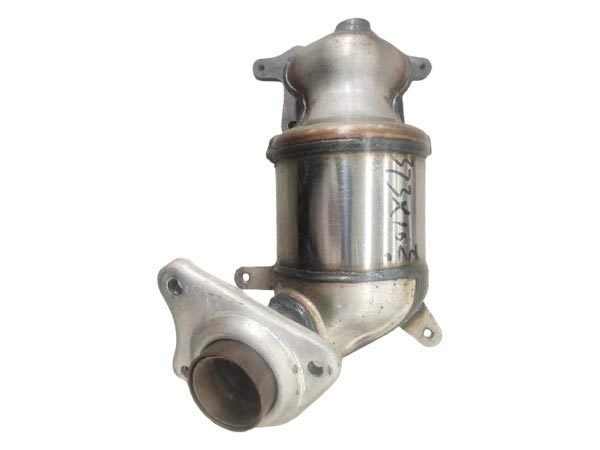 Honda 2009 Fit three-way catalytic converter