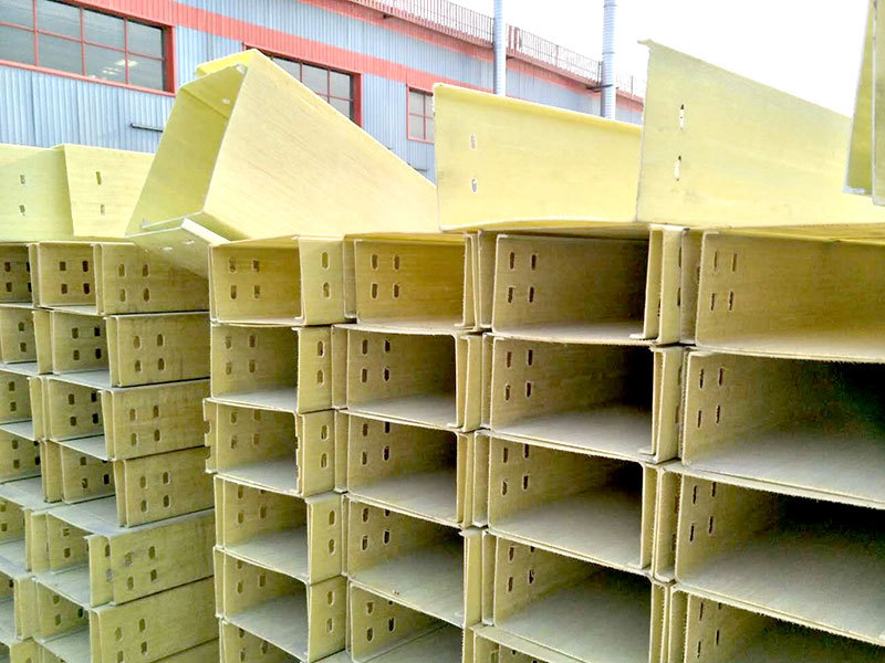 Polyurethane pipe box