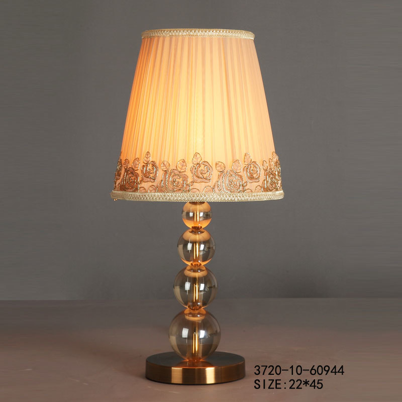 Modern champagne Crystal Table Lamp with Metal Base