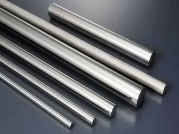 The difference between steel bars and rebars