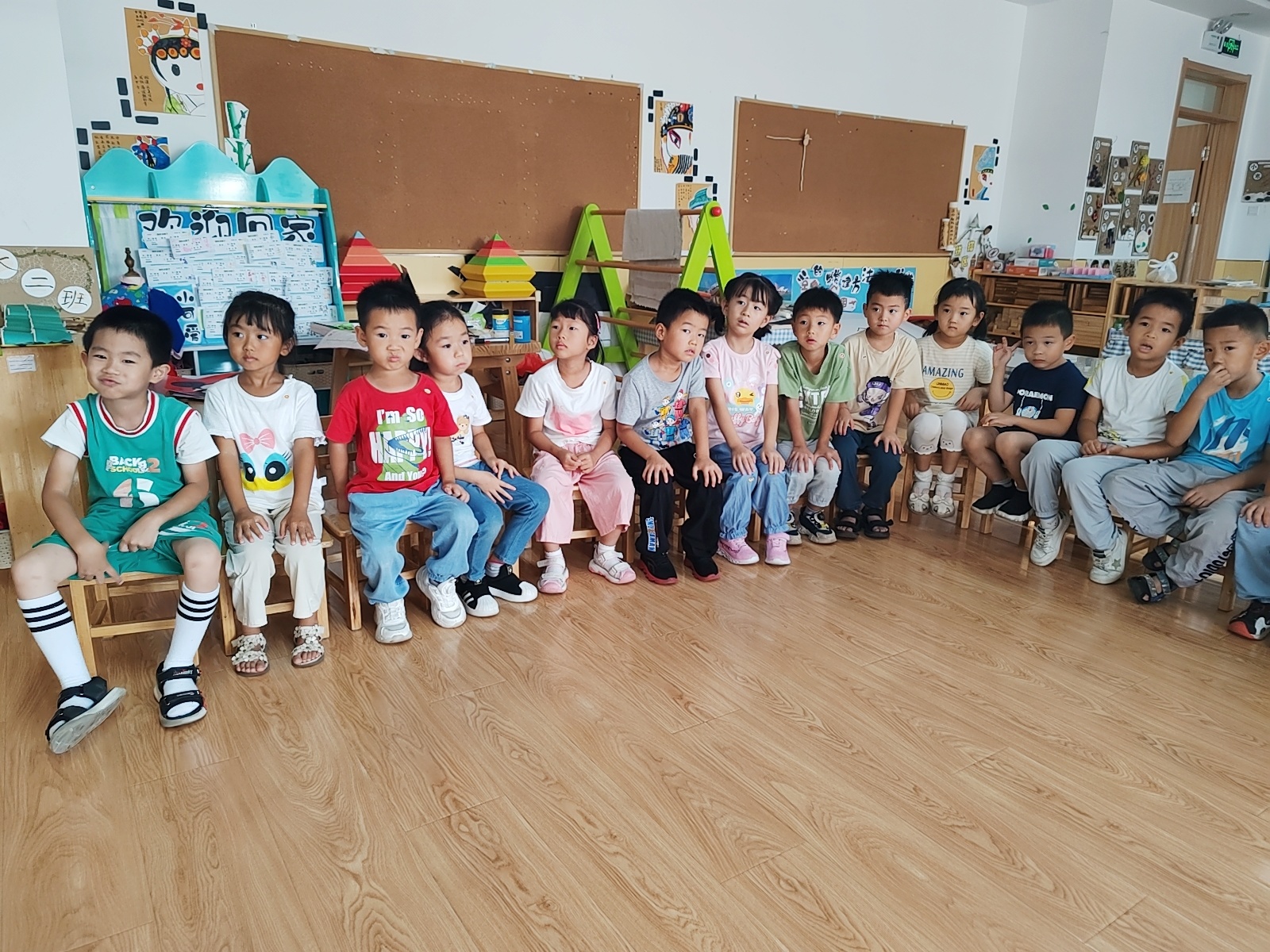 踔厉奋发强国防 勇毅前行向复兴—— 开投集团开展全民国防教育月活动 踔厉奋发强国防 勇毅前行向复兴—— 开投集团开展全民国防教育月活动