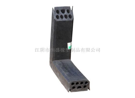 貨艙蓋橡膠角接頭