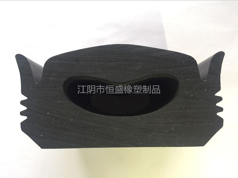 船用貨艙蓋橡膠密封條及角接頭