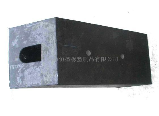 方（矩）型橡膠護(hù)舷