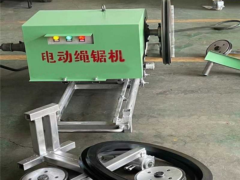 Electric concrete cutting wire saw