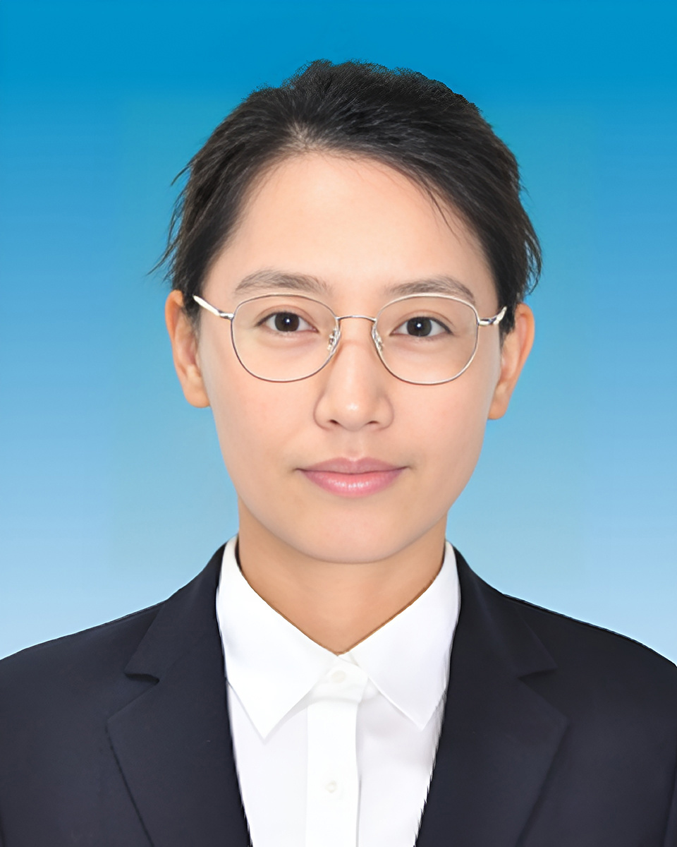 李林云 李林云
