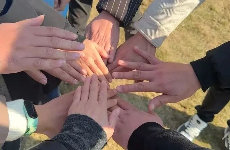 凝心聚力、携手未来