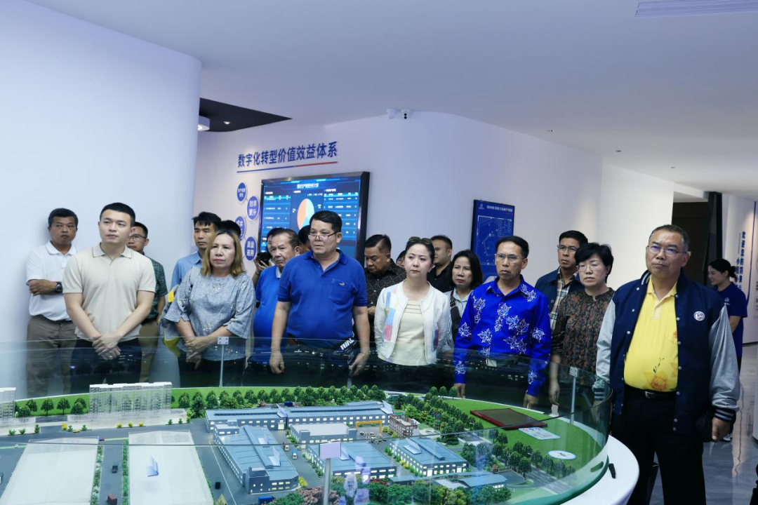 Moving News: Promoting Foreign Cooperation! The Thai local government delegation walked into Guda Group and praised the smart manufacturing of high-precision cables.