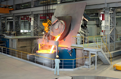 Medium frequency induction furnace