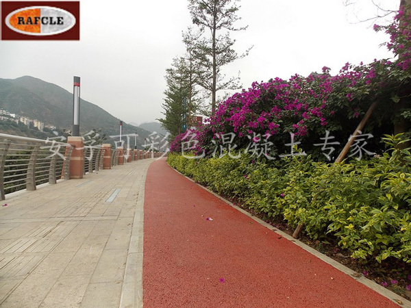 攀枝花金沙江南岸自行车道 / 彩色生态透水混凝土路面 攀枝花金沙江南岸自行车道 / 彩色生态透水混凝土路面