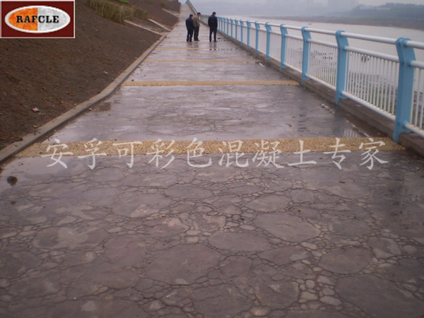 龙洲湾滨江路 / 彩色压模混凝土艺路面 龙洲湾滨江路 / 彩色压模混凝土艺路面