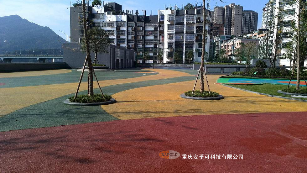 四川宣汉西门广场 / 彩色生态透水混凝土路面 四川宣汉西门广场 / 彩色生态透水混凝土路面