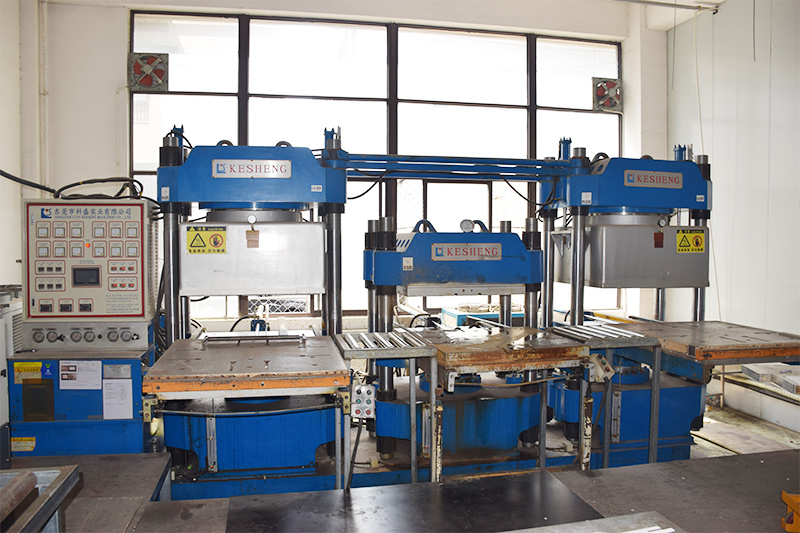 Large platform hot press