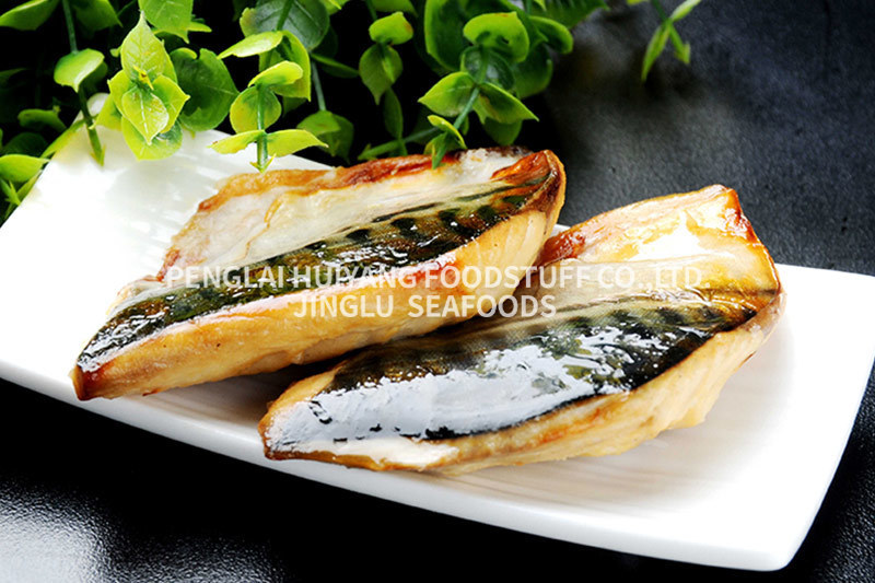 Grilled mackerel portion