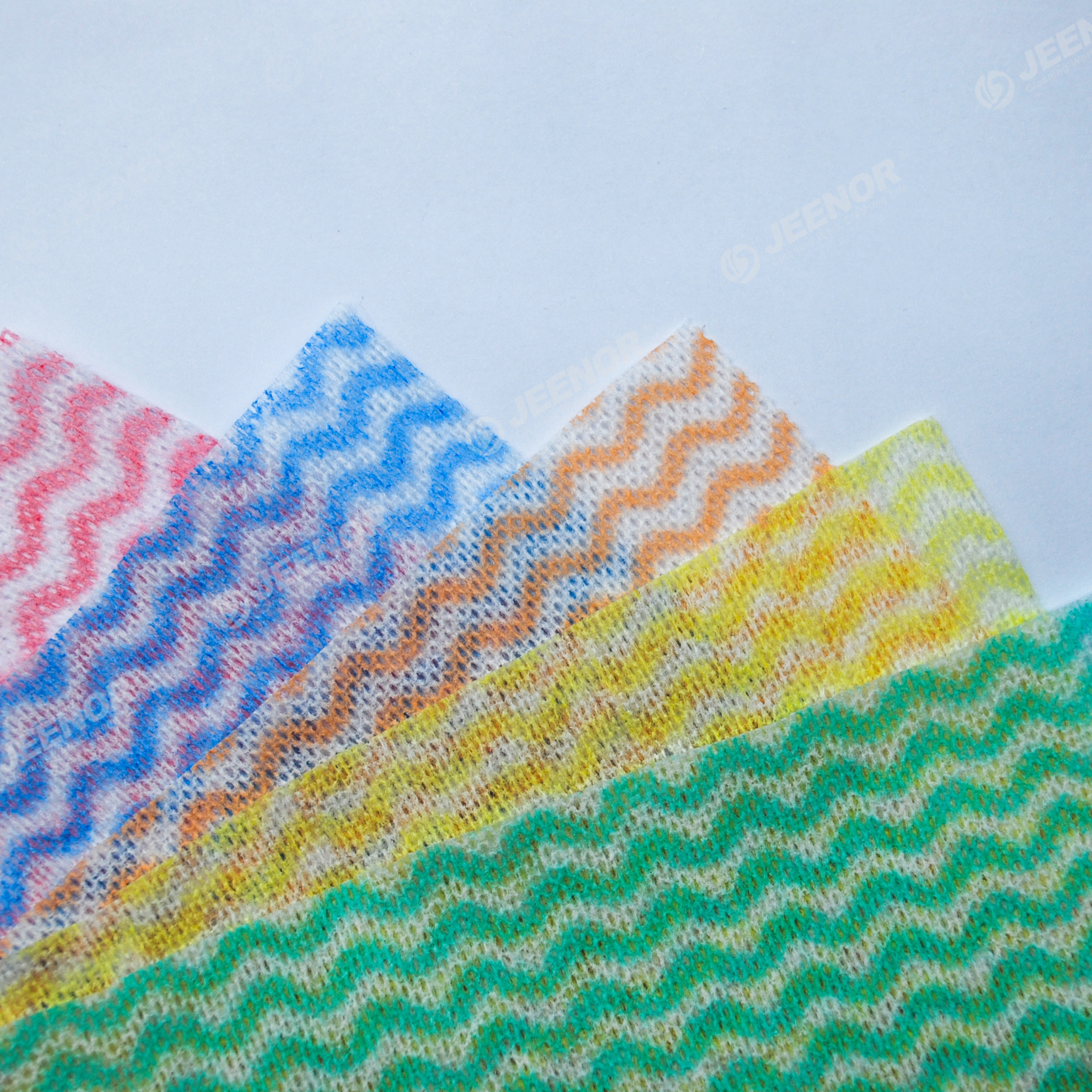 HV Polyester-wood Pulp Composite Spunlace Non-woven Fabric