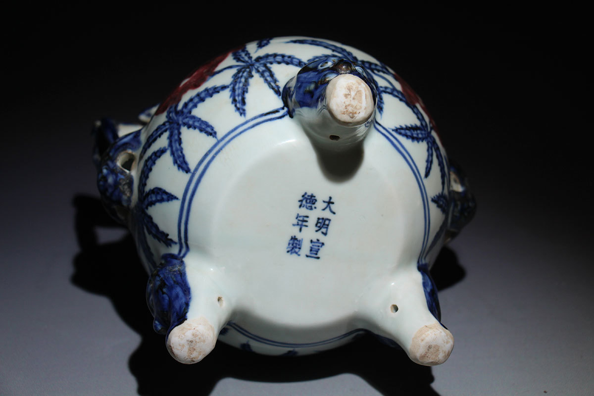 大明宣德款|青花釉里红香炉|双龙三足老香炉|番莲花纹|三足兽头