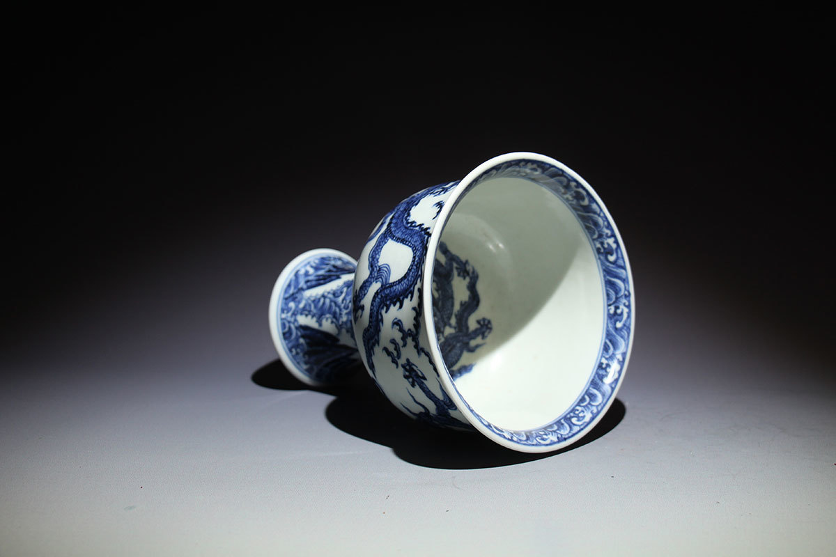 明代/宣德款杯|青花海水云龙纹高足杯|撇口|弧壁|高足中空|真品