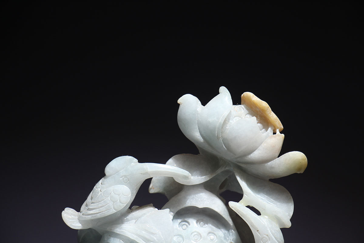 翡翠荷莲摆件/出淤泥而不染/中通外直/寓君子/老玉