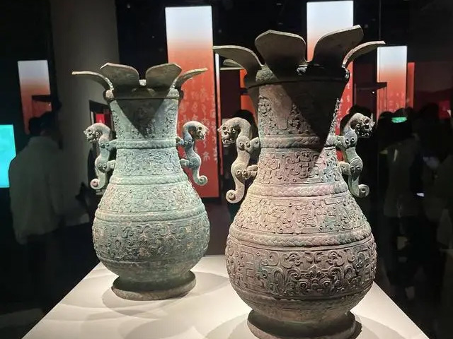 三星堆新馆开放后的首个特展，约160件珍宝再现中国青铜器“教科书”