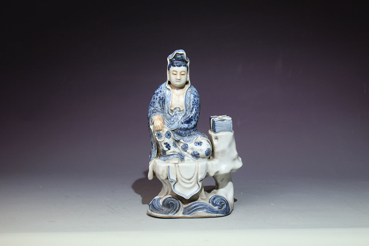 晚清/青花观音人物雕像/送子观音/人物形象生动/釉面剔透富有层次