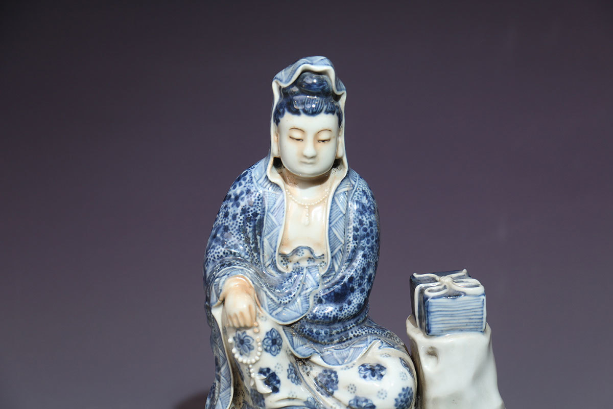 晚清/青花观音人物雕像/送子观音/人物形象生动/釉面剔透富有层次