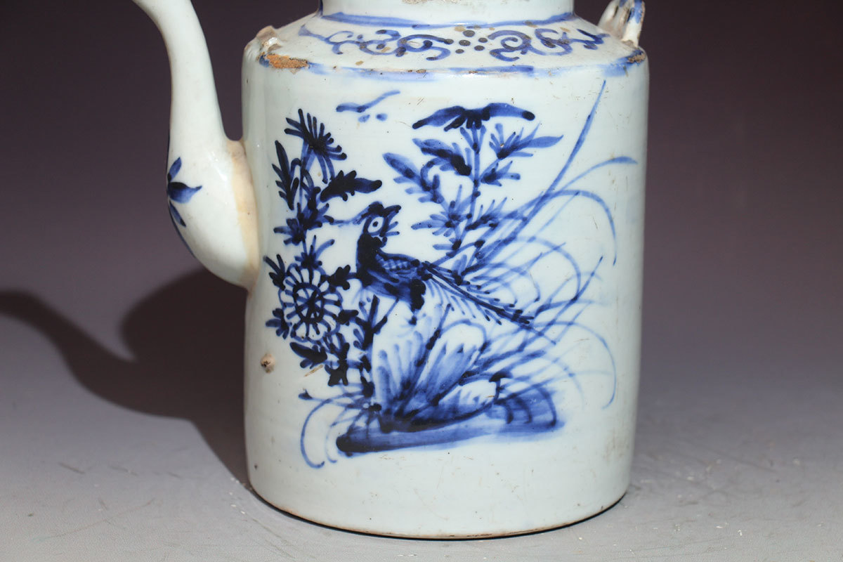 晚清/青花花鸟执壶/茶壶/瓷壶/画风活泼笔法传神/收藏品