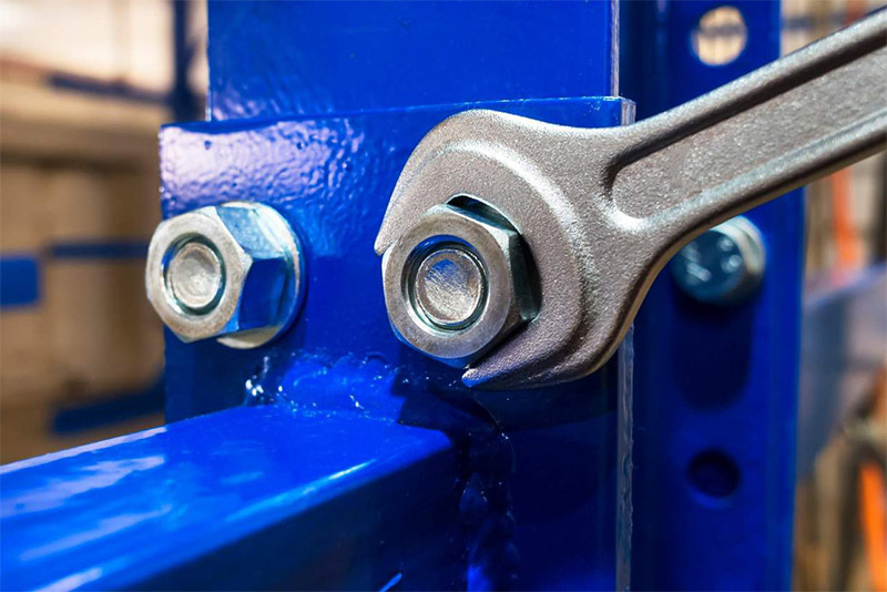How to calculate bolt tightening torque