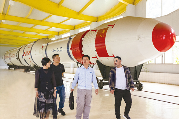 西昌衛星發射塔架涂裝項目