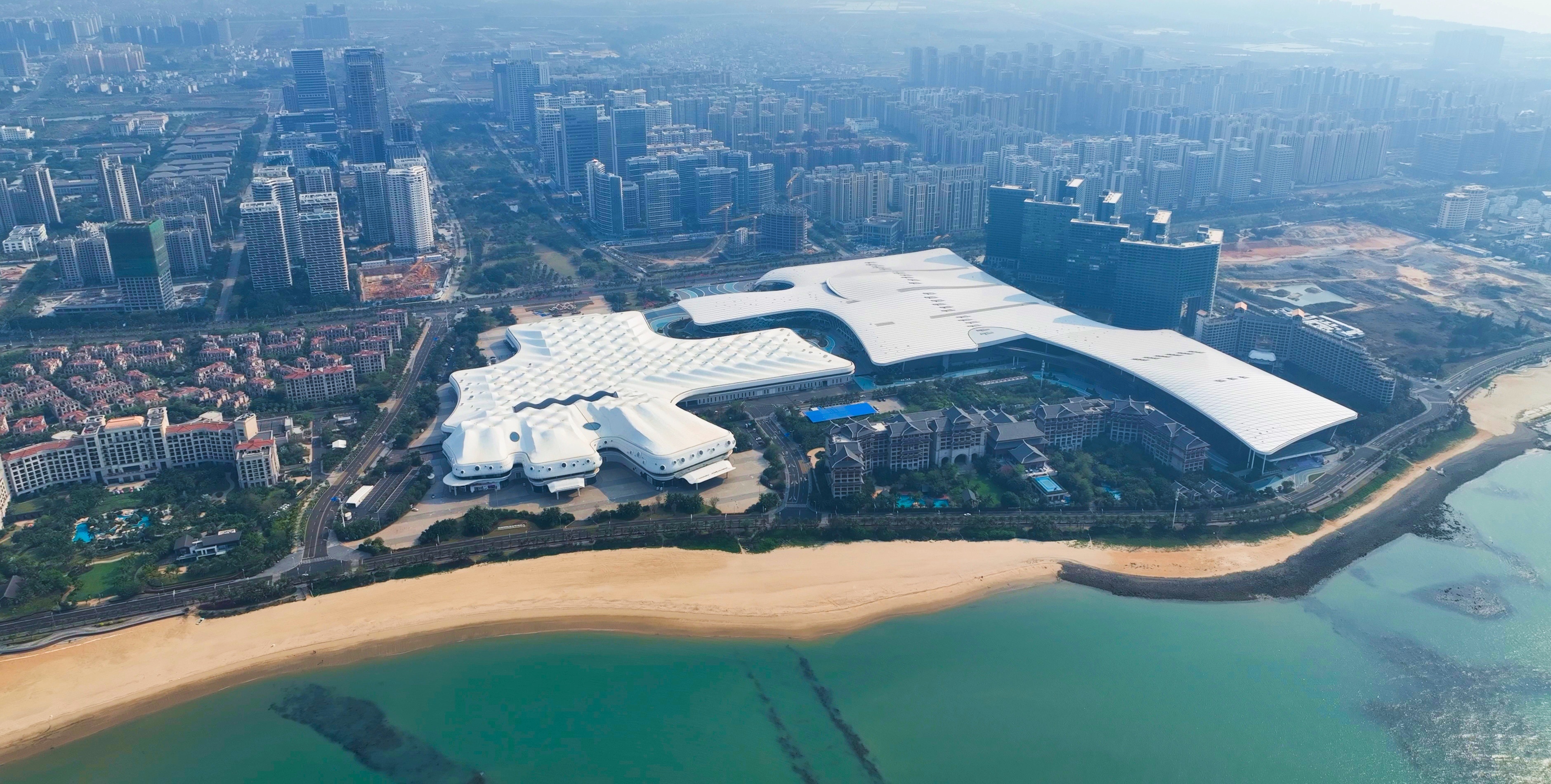 Holding these large-scale conferences in Hainan this year comes with rewards →