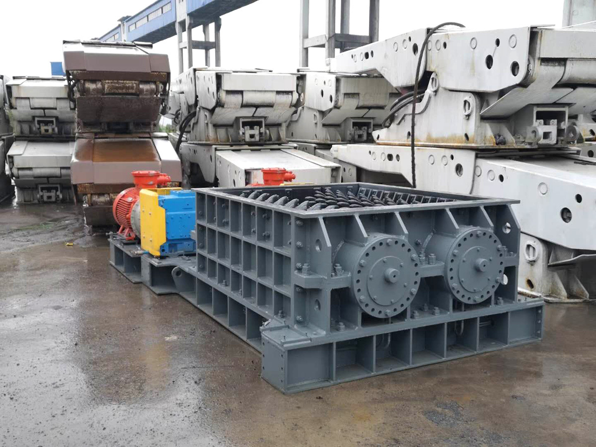 350 TPH Secondary double toothed roll coal crusher project