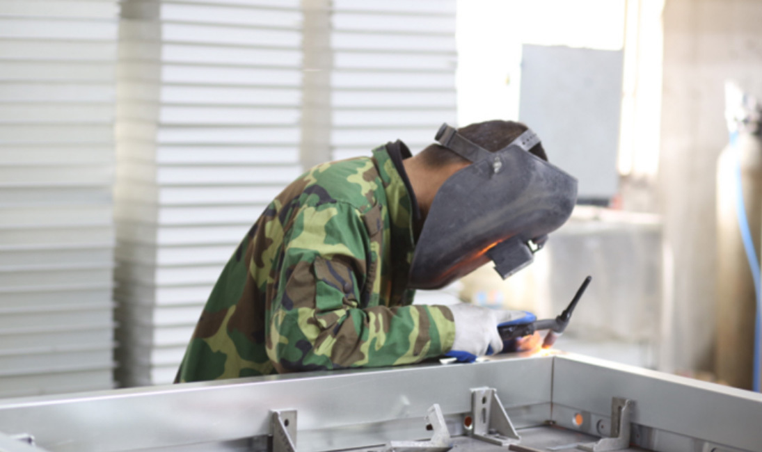 Installation and Commissioning Services Installation and Commissioning Services